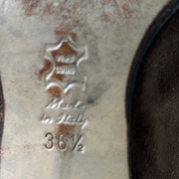 Martine Clay Brown Suede Heel Pumps - Picture 10 of 12